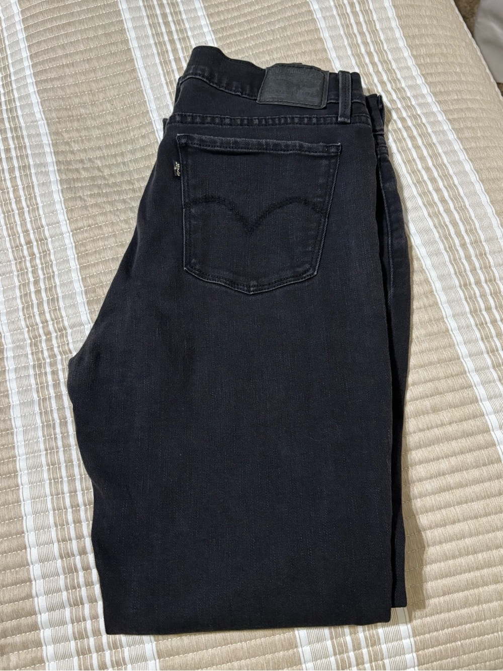 Levi’s 710 Super Skinny Jeans Women’s Size 30 Black Stretch Denim